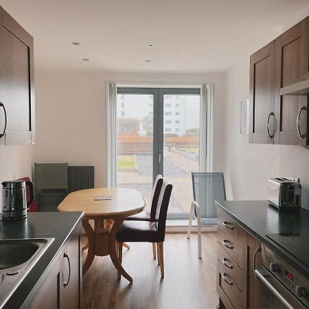 Stunning Waterfront Western Harbour Apartment EDI Eksteriør bilde